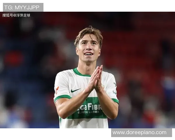 盲目崇拜外国足球明星的现象与本土球员发展之间的矛盾探讨